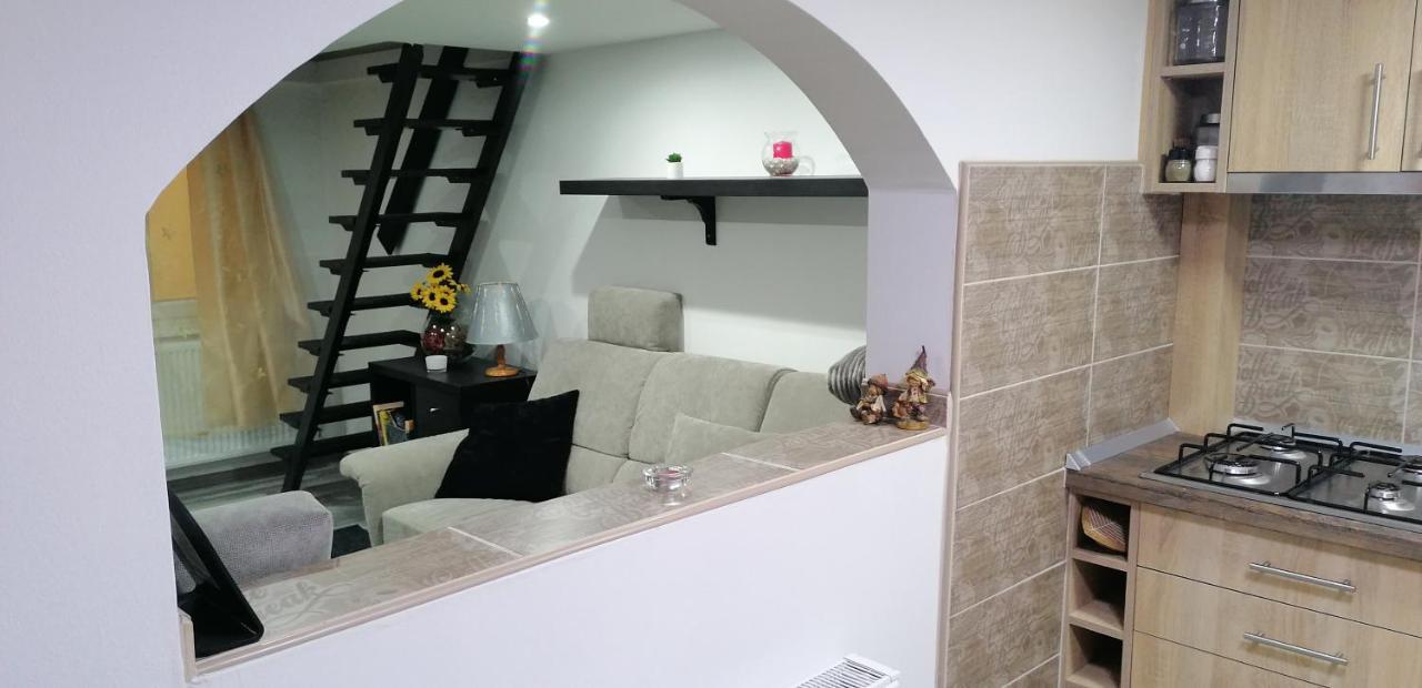 Little-Oasis Apartment Budapest Luaran gambar
