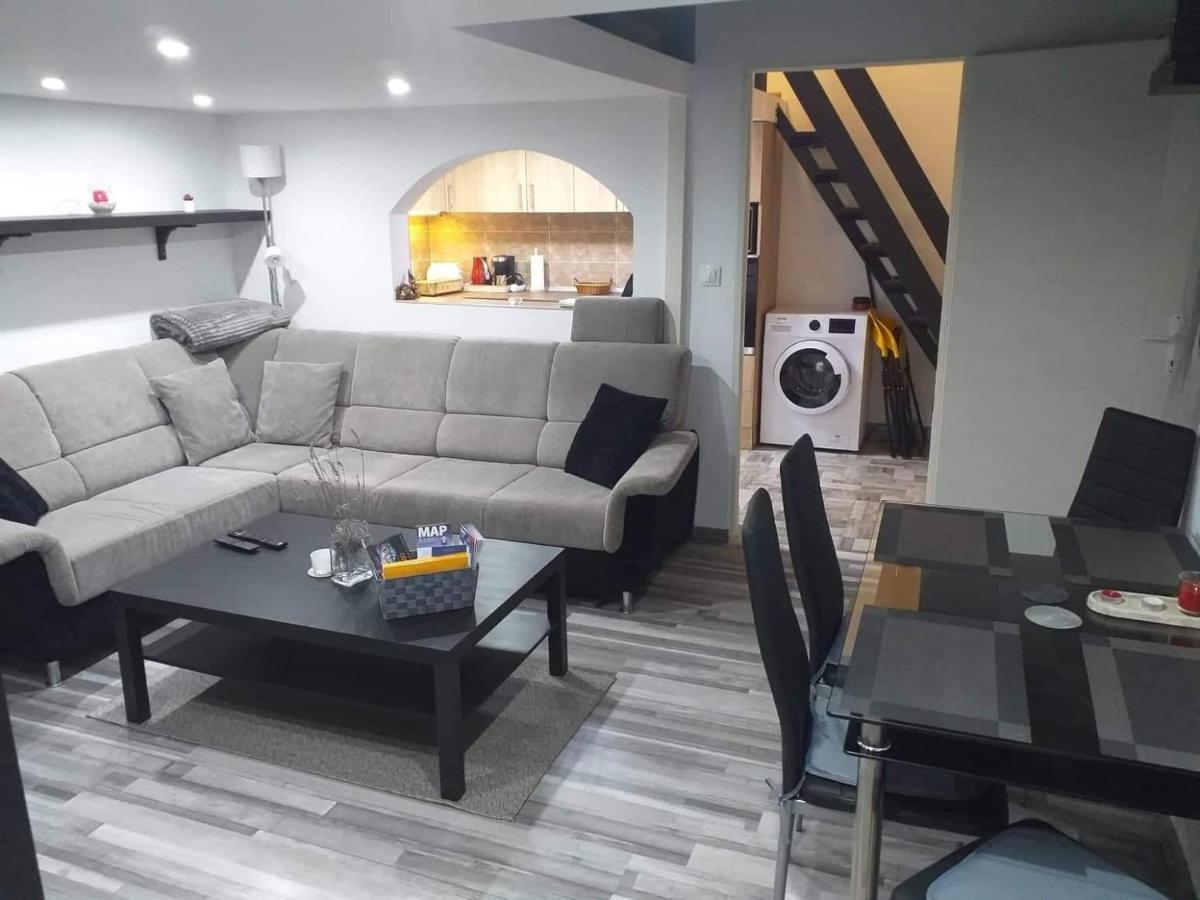 Little-Oasis Apartment Budapest Luaran gambar