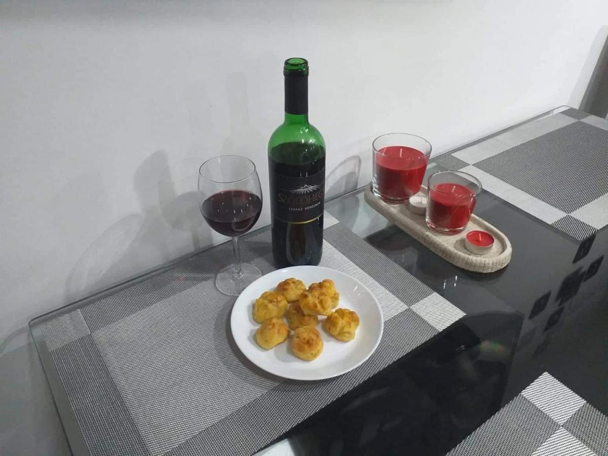 Little-Oasis Apartment Budapest Luaran gambar