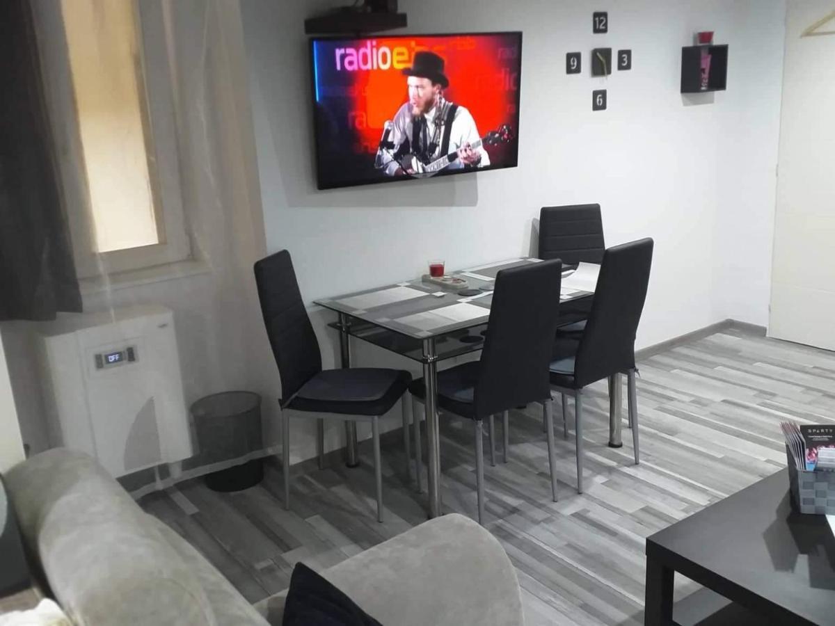 Little-Oasis Apartment Budapest Luaran gambar